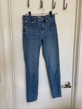 Madewell Mid-Rise Perfect Vintage Jeans in Medium Blue Wash - Size 24